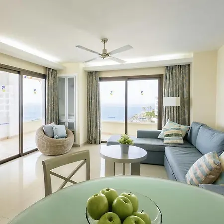 Pearly Grey Ocean Club 4* Callao Salvaje