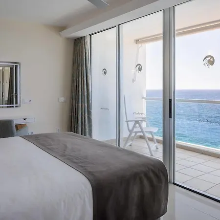 Pearly Grey Ocean Club 4* Callao Salvaje